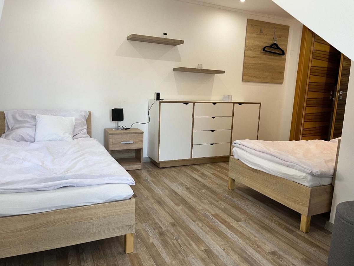 Rabbit Apartman Mosonmagyaróvár エクステリア 写真