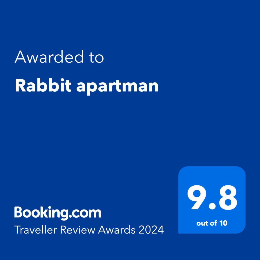 Rabbit Apartman Mosonmagyaróvár エクステリア 写真